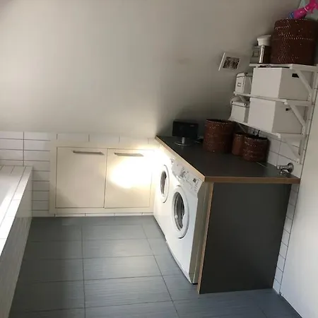 Daire Lys Leilighet Med 3 Soverom Sentralt I Oslo, Hage